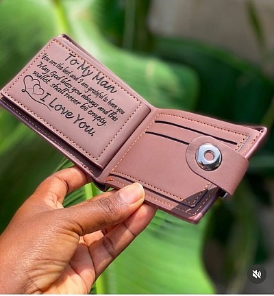 CUSTOMIZE WALLET